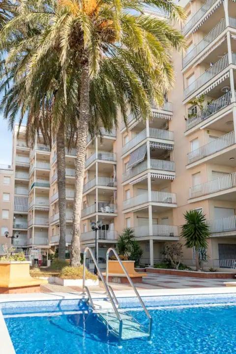 Sea Front Apart. 2 Pools / 1ª Linea. 2 Piscinas Apartment Segur de Calafell Exterior photo