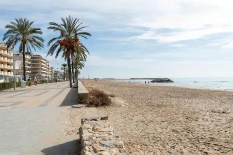 Sea Front Apart. 2 Pools / 1ª Linea. 2 Piscinas Apartment Segur de Calafell Exterior photo